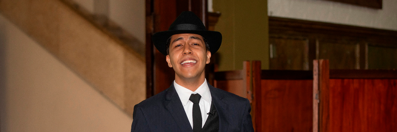 ‘Volver’ y ‘Por una cabeza’, entre las canciones que el Gardel antioqueño interpreta idéntico al argentino. /FOTOS: ESNEYDER GUTIÉRREZ. 