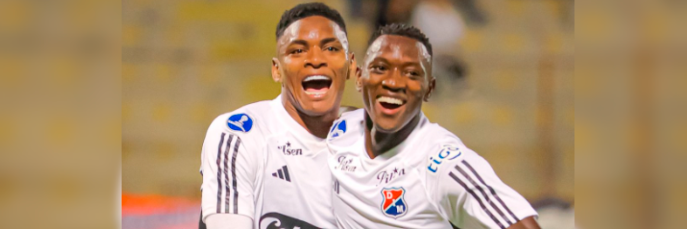 Brayan León (izq.) marcó doblete. /FOTO: X @Sudamericana