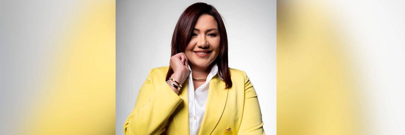 Engle encontró en la micropigmentación una forma de libertad financiera. FOTO CORTESÍA ENGLE ZURITA.