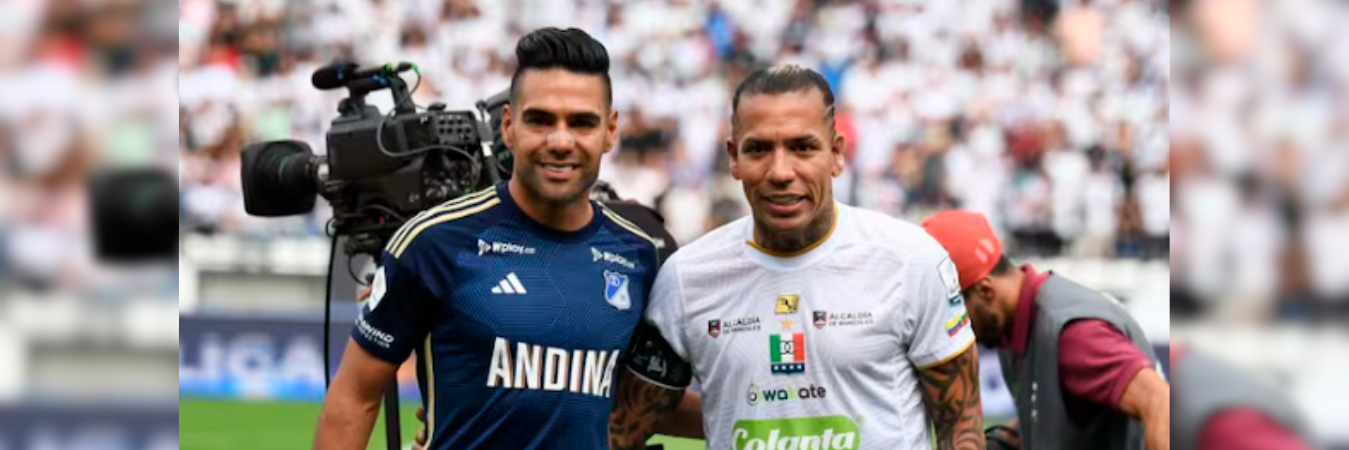 Radamel Falcao García y Dayro Moreno en un partido de la Liga BetPlay. /FOTO: COLPRENSA