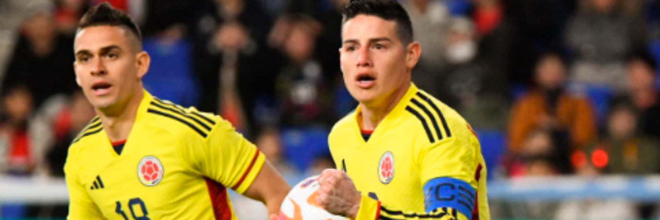 Rafael Santos Borré (izq) y James Rodríguez celebrando un gol de la Selección Colombia. /FOTO: INSTAGRAM @jamesrodriguez10