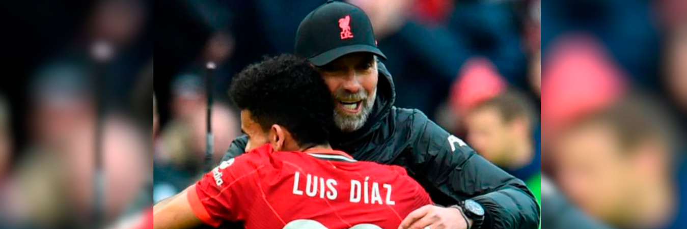El entrenador Jürgen Klopp siempre tuvo una buena relación con Luis Díaz. /FOTO: GETTY 