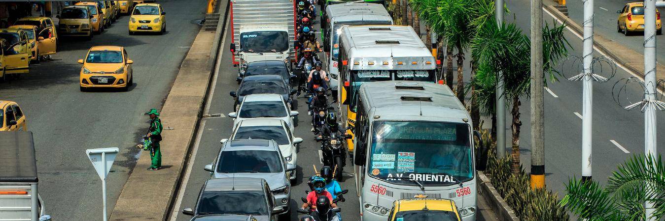 Así queda la rotación para los próximos 6 meses para particulares, motos y taxis. /FOTO: CAMILO SUÁREZ