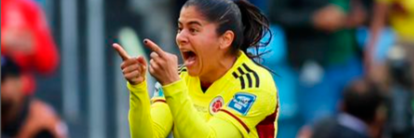 Catalina Usme celebrando un gol con la Selección Colombia. /FOTO: INSTAGRAM @catausme