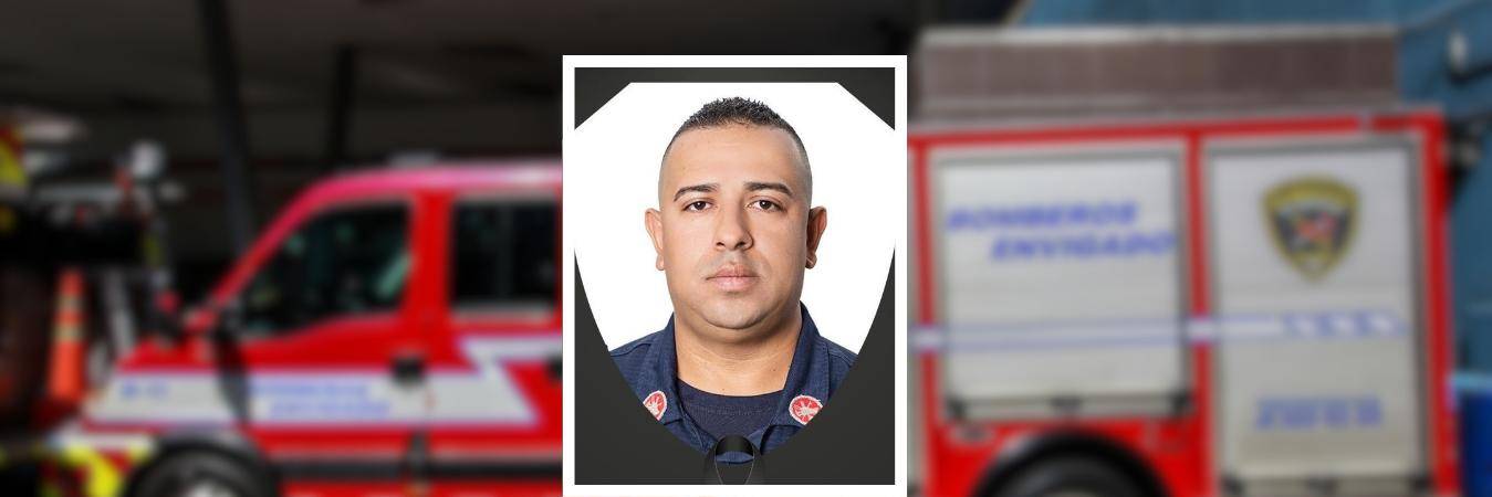 Gildardo Múnera Morales, bombero de Envigado. / FOTO: ARCHIVO Y CORTESÍA