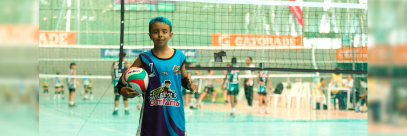 Él es Daniel Santiago Benavidez quien compite en el Babyvoleibol. /FOTO: PAULINA BETANCUR