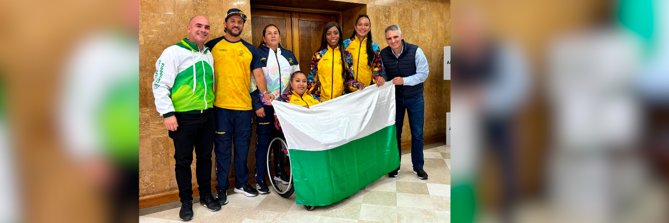 Antes de viajar a París, los deportistas antioqueños se reunieron con Andrés Julián Rendón, gobernador de Antioquia, como una ceremonia previa a la competencia. / FOTO: INDEPORTES ANTIOQUIA