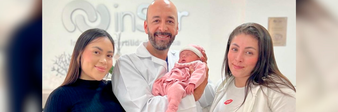 Daneidy Barrera Rojas con su novia, su hija y su médico. /FOTO: INSTAGRAM @epa_colombia