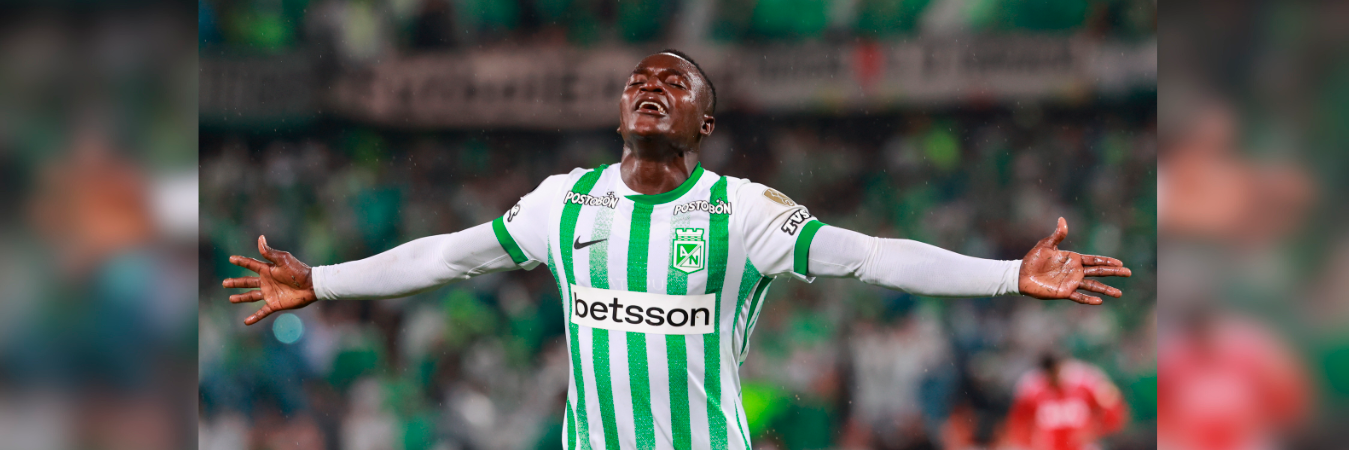 Kevin Viveros celebró sus dos anotaciones que le dieron el triunfo al Verde. /FOTO: MANUEL SALDARRIAGA