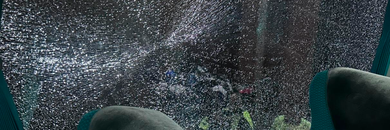 Millonarios compartió la foto en la que se evidencia el daño que sufrió el automóvil. /FOTO: CORTESÍA.