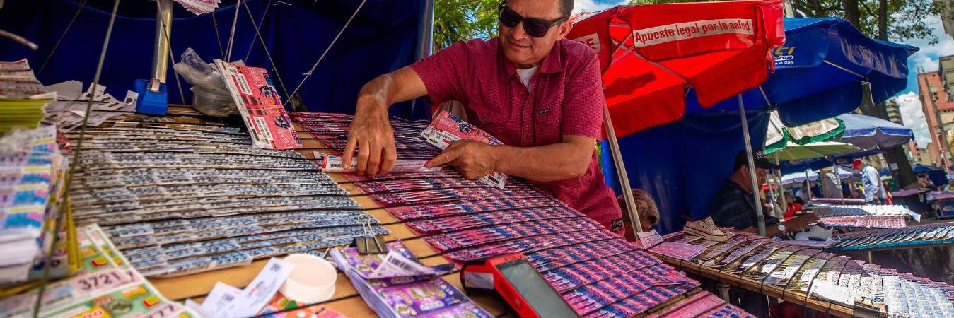 Venta de chances y loterías. /FOTO: CAMILO SUÁREZ