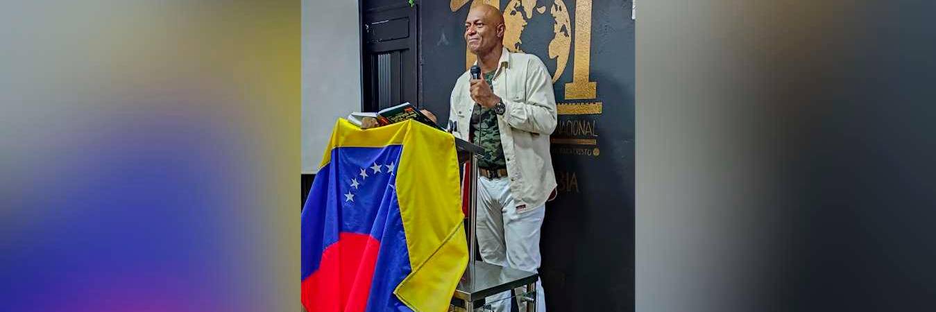 Dámaso trabaja por los derechos humanos en Medellín. /FOTO: CORTESÍA DÁMASO PALACIOS