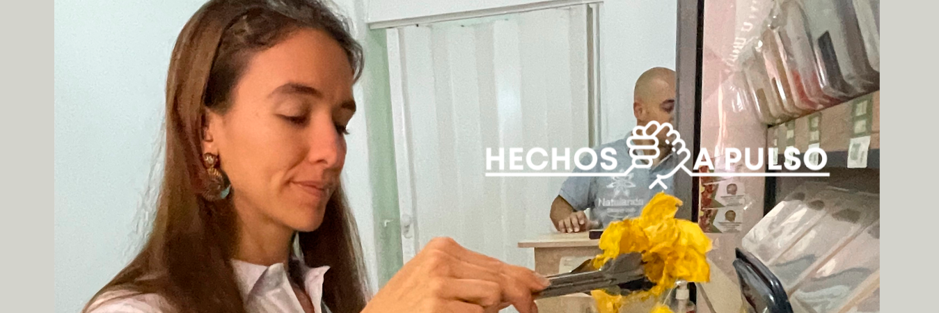 Ellos trabajan de lunes a viernes de 10:00 a.m. a 12:00 m. y de 1:05 a 8:00 p.m. Los sábados, 9:00 a.m. a 12:00 m. y de 1:00 a 6:00 p.m. Los domingos, descansan. / FOTO: JAIDER ESCOBAR.