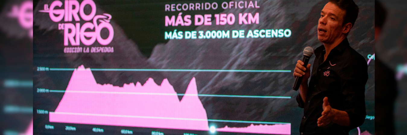 Rueda de prensa en el Hotel Dann Carlton de Medellín el ciclista antioqueño anunció la edición 7 del Giro de Rigo bajo el eslogan “La despedida”. /FOTO: CARLOS VELÁSQUEZ