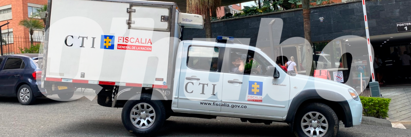 El CTI de la Fiscalía llegó hasta este edificio residencial de El Poblado. /FOTO: ANDRÉS FELIPE OSORIO GARCÍA
