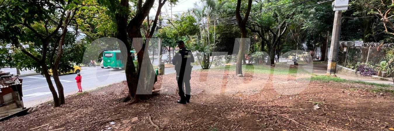 En este camino que colinda con la 80 ocurrió la riña en la que murió Nicolás Andrés Posada Posada. /FOTO: ANDRÉS FELIPE OSORIO GARCÍA 