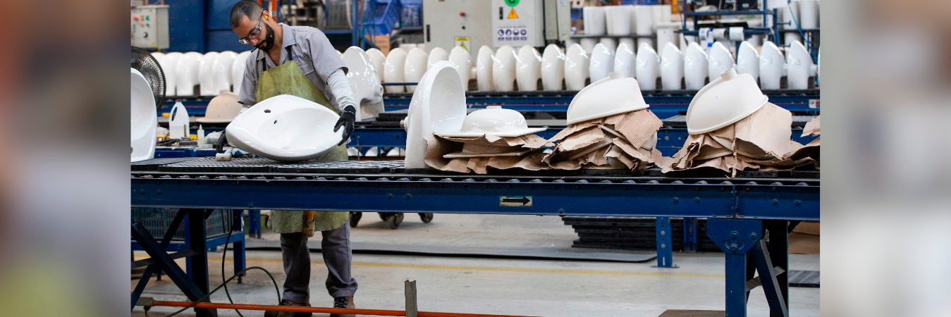 La reducción de la jornada ordinaria aplica para personas que trabajan en empresas privadas. / FOTO: ESNEYDER GUTIÉRREZ