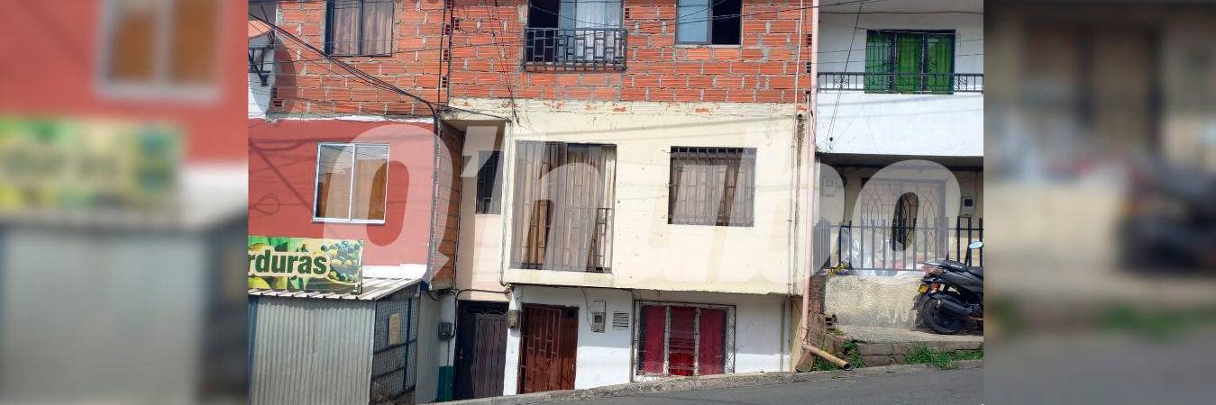 En esta vivienda ubicada del barrio El Ducado, en Bello, ocurrió la muerte de Juan Esteban Cruz Montoya. /FOTO: MAURICIO PALACIO 