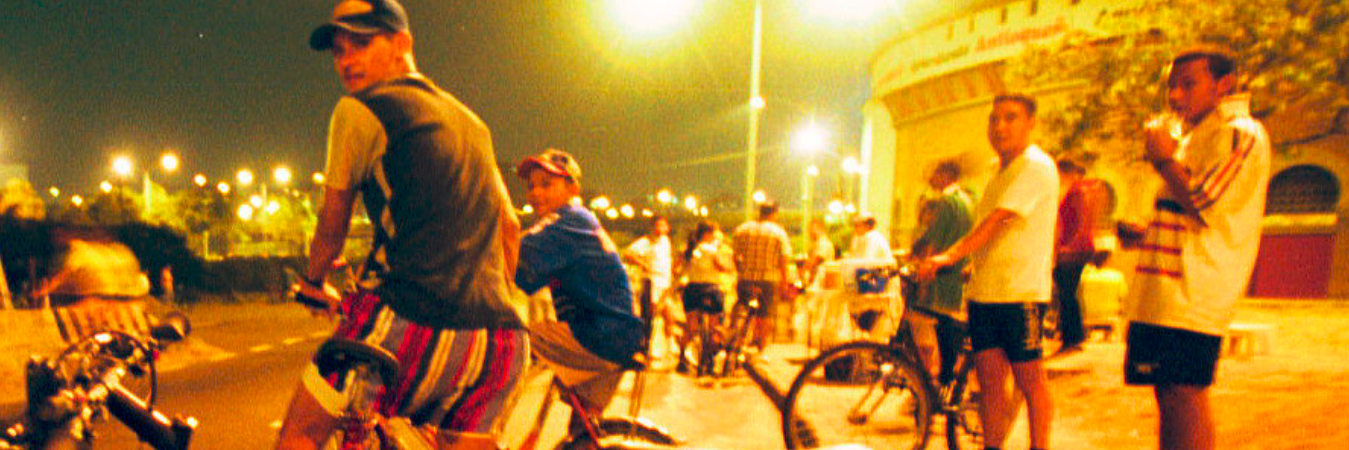 La ciclovía nocturna se realiza en la Autopista Sur desde el puente de la Madre Laura hasta Colcafé. / FOTO: ARCHIVO