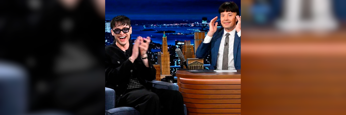 Peso Pluma durante una entrevista con Jimmy Fallon. /FOTO: CAPTURA DE PANTALLA