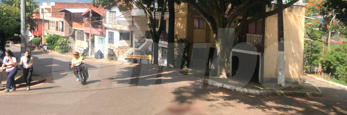 En esta esquina de Manrique El Pomar fueron ultimados los dos hombres. /FOTO: LAURA ROSA JIMÉNEZ VALENCIA