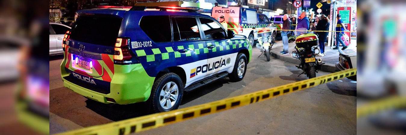 En el barrio Modelia, localidad de Fontibón, se registró el atentado contra el senador y precandidato presidencial Miguel Uribe. Las autoridades acordonaron la zona mientras se adelantan las investigaciones. /FOTO: Colprensa - Cristian Bayona.