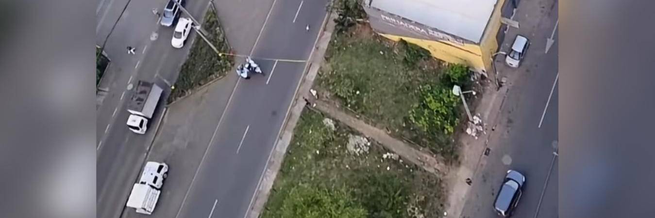 La víctima al parecer intentó cruzar la calle y fue atropellado. FOTO: PRENSA PAISA