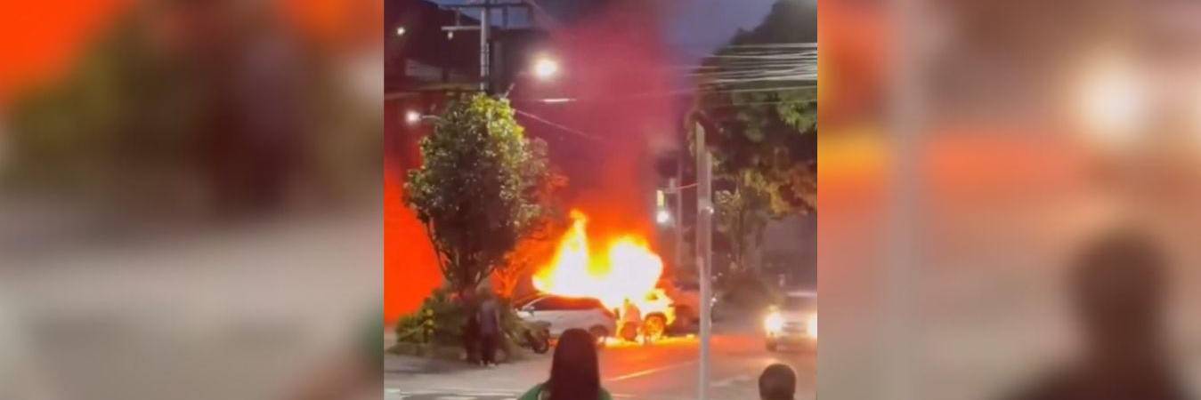 Momentos de angustia se vivieron luego de que un incendio se desatara a las afueras del supermercado SuperMú. FOTO: CAPTURA DE PANTALLA REDES