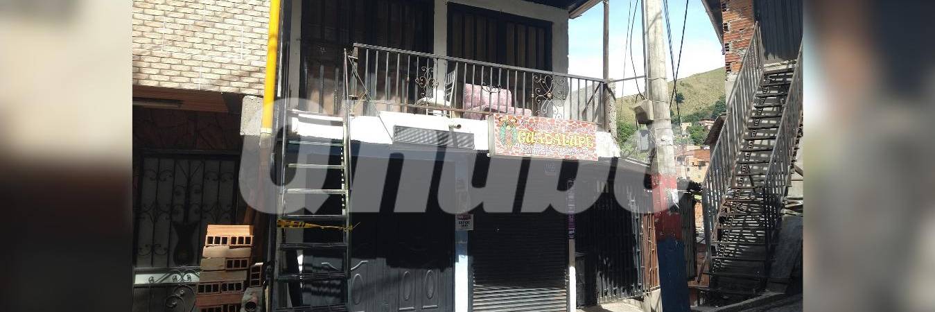 En el segundo piso de este edificio encontraron el cadáver de Jesús Humberto Martínez Gantiva. FOTO: GUILLERMO OSPINA