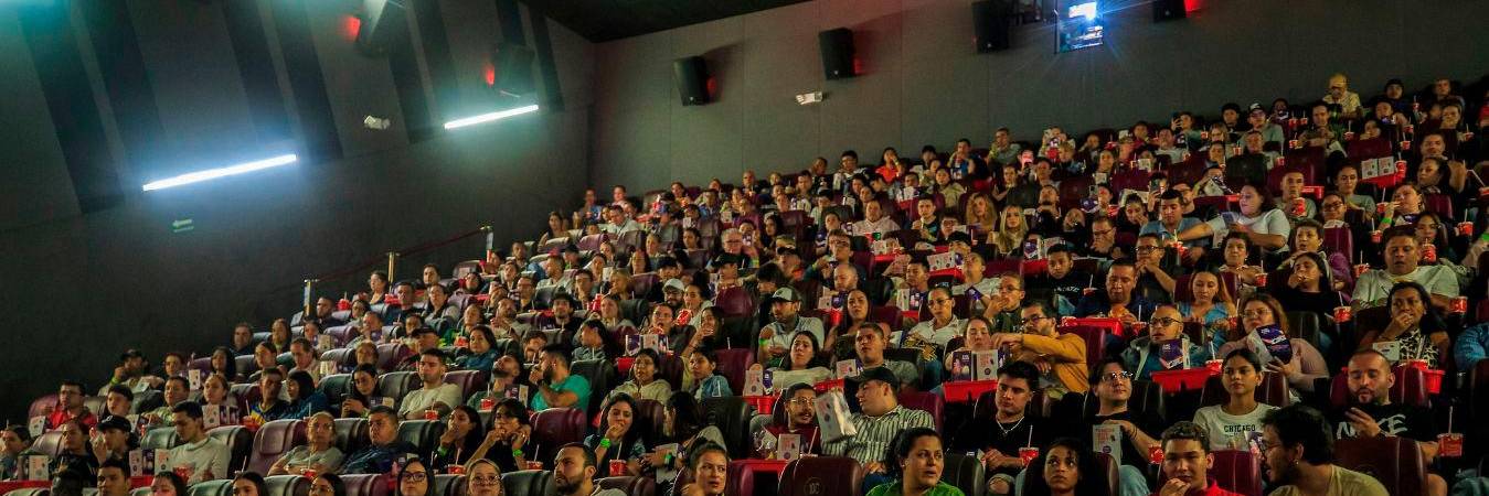Procinal dio la sorpresa de cine gratis en sus redes sociales. / FOTO: ANDRÉS CAMILO SUÁREZ