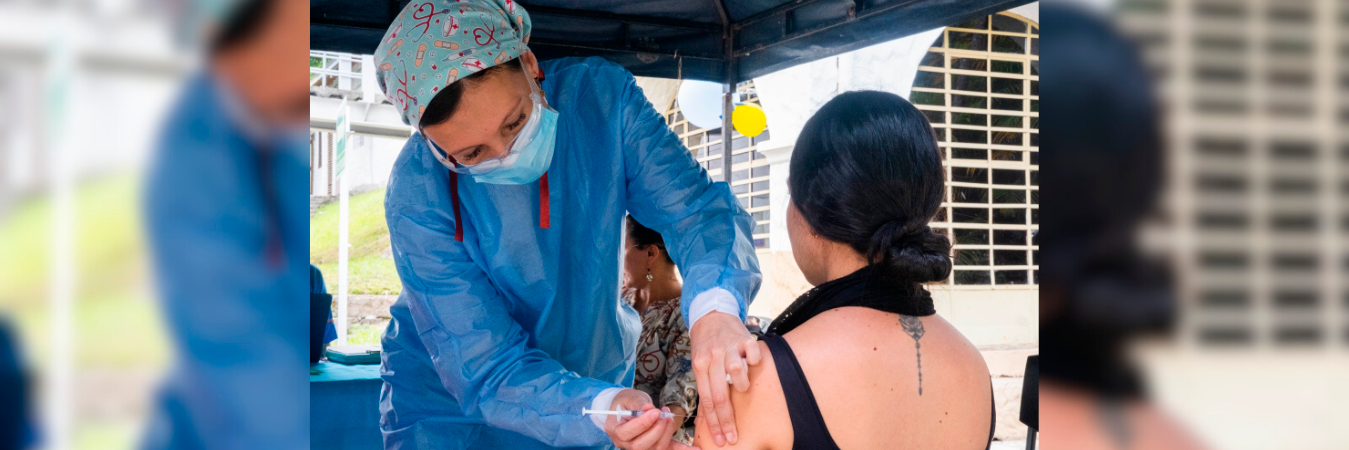 La vacunación será gratuita y se aplicarán para todas las edades. /FOTO: ALCALDÍA DE MEDELLÍN