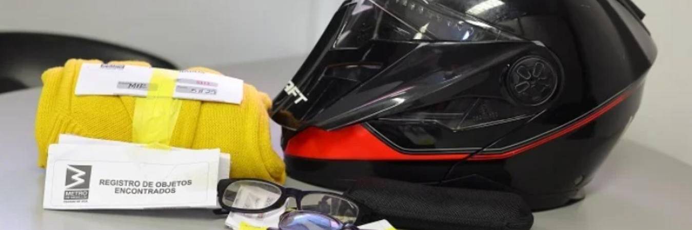 Algunos de los objetos encontrados. FOTO: METRO DE MEDELLÍN