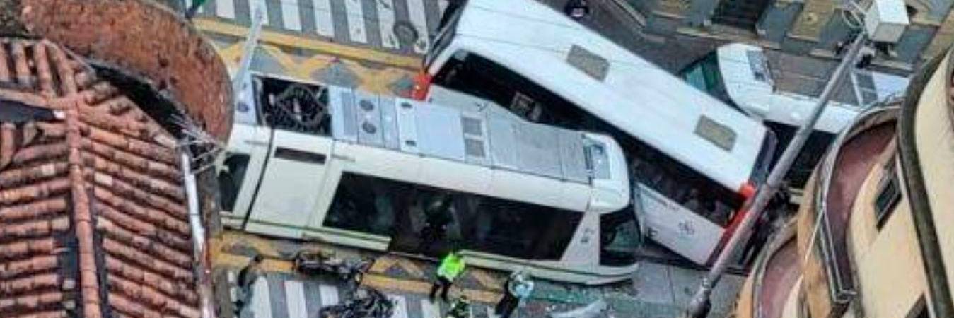 El accidente causó caos vehicular. /FOTO: CORTESÍA 