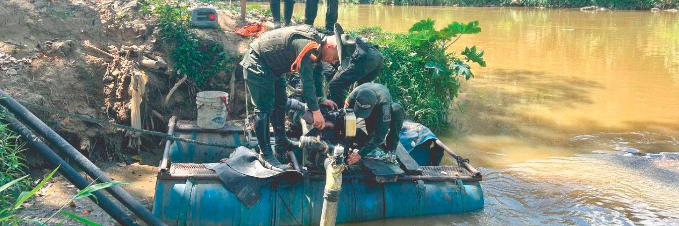 Tenían maquinaria especializada. /FOTO: CORTESÍA