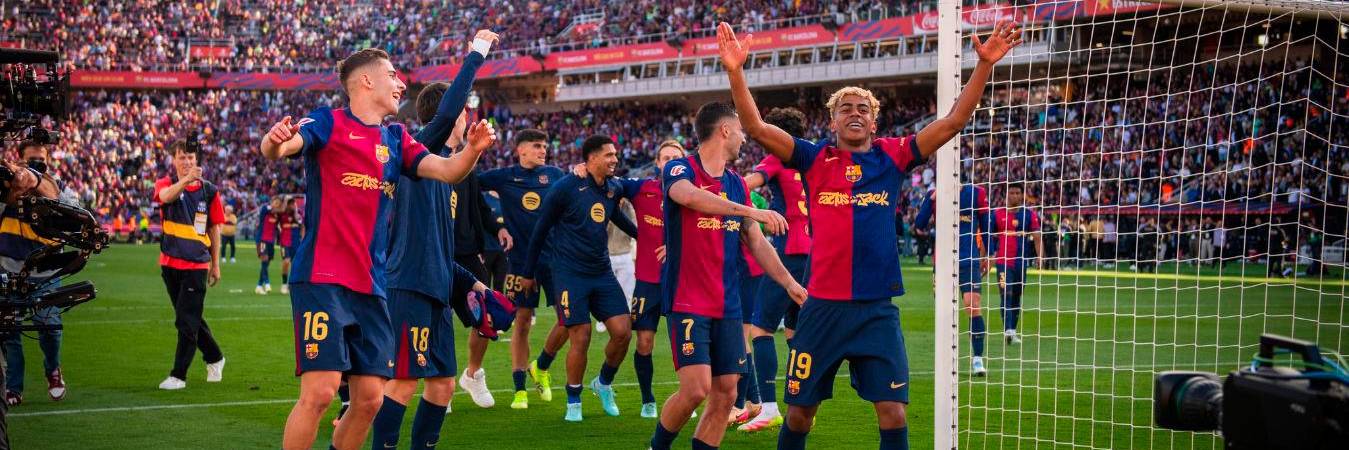 Jugadores del Barcelona celebran su triunfo sobre el Real Madrid. /FOTO: FC Barcelona.