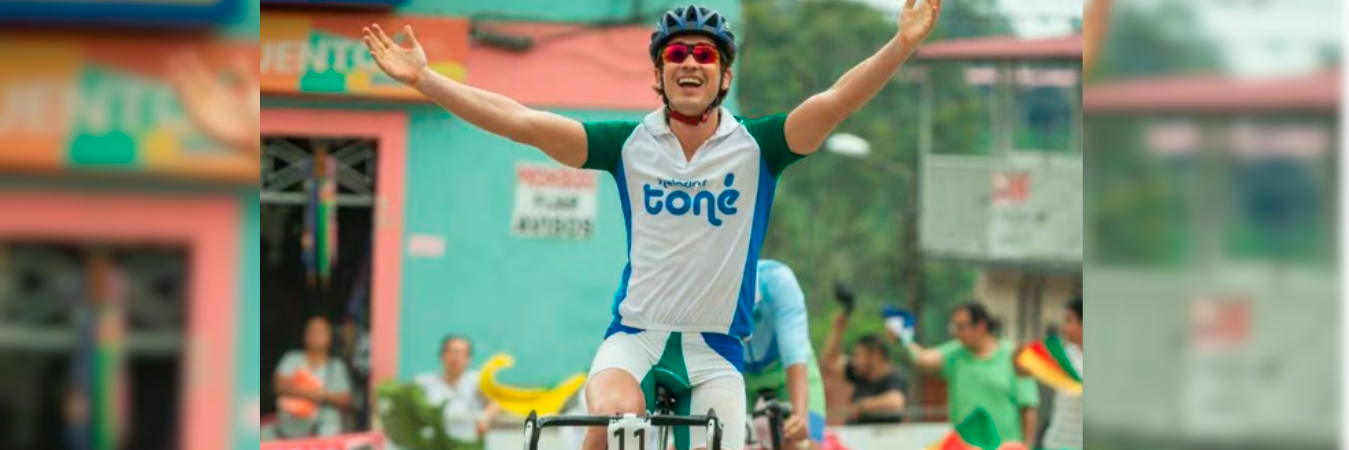 Escena en la que Rigoberto Urán gana la Clásica de Urrao. /FOTO: INSTAGRAM @canalrcn