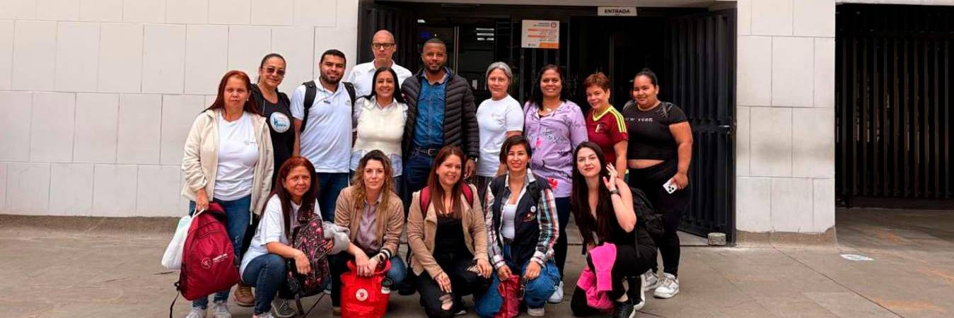 Parte de la comunidad migrante y representantes de entidades de cooperación que asistieron el jueves al Concejo y celebraron la aprobación de la Política Pública de Migración. / FOTO: CORTESÍA