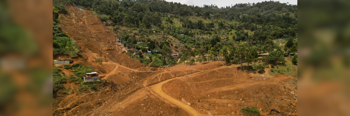 Así han comenzado a adecuar el terreno los ilegales para vender los lotes. / FOTO: ALCALDÍA DE BELLO