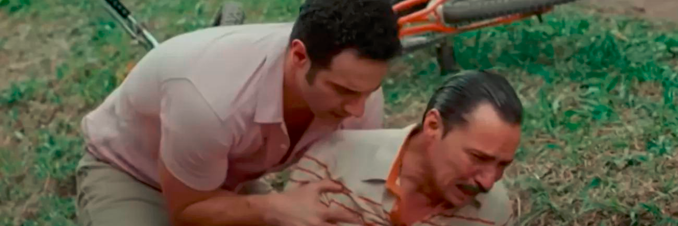 Ramiro Meneses (der) interpreta a Lucho, hermano del papá de Rigo. /FOTO: CORTESÍA. 