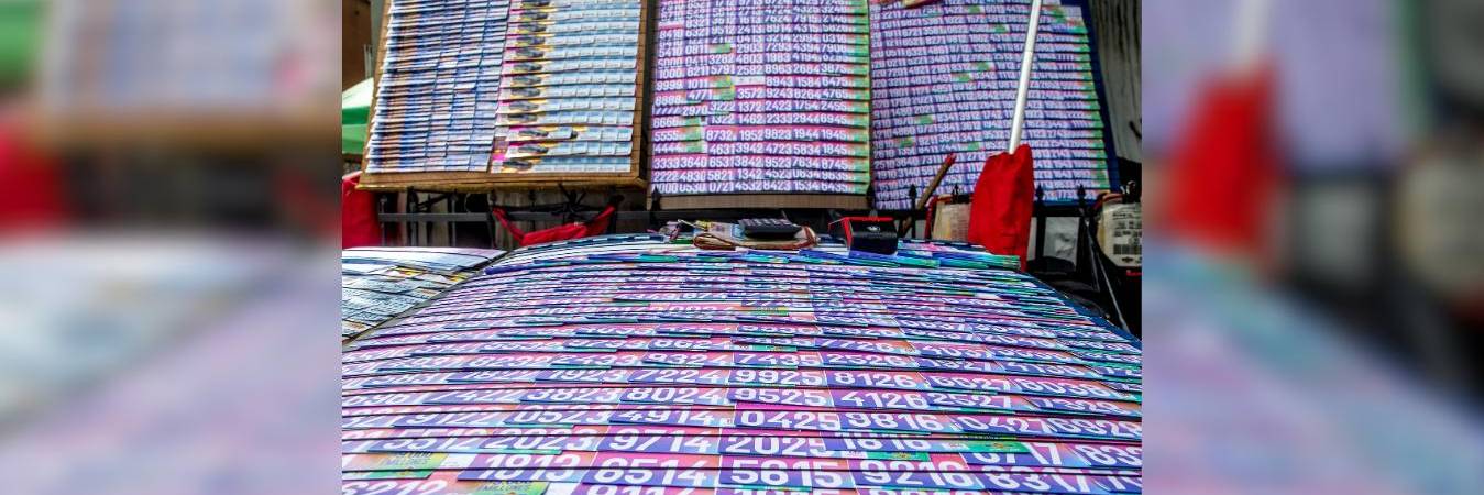 Venta de loterías. FOTO: JUAN ANTONIO SÁNCHEZ 