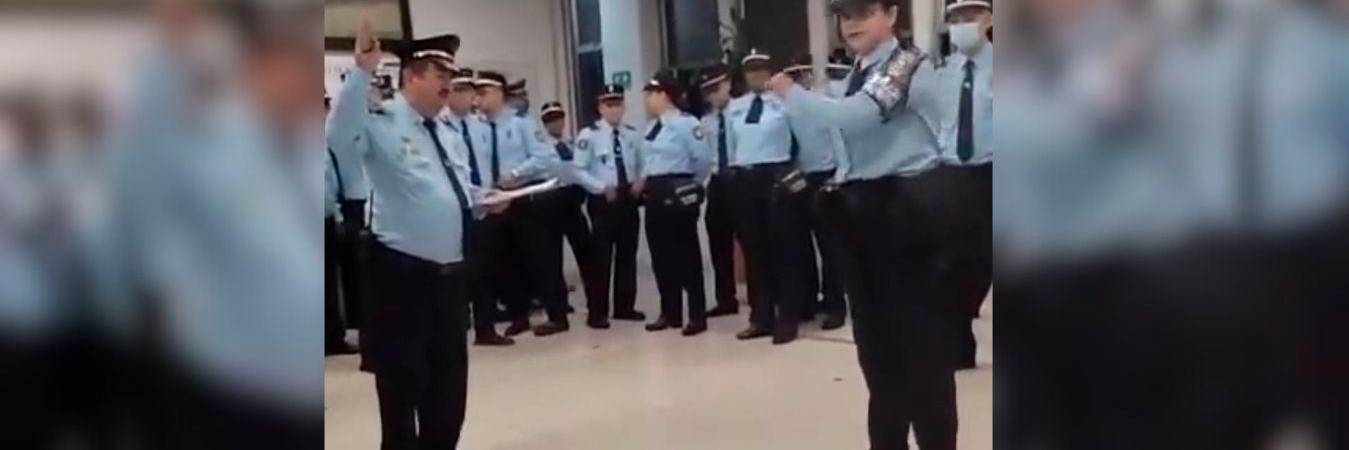 Imagen del video publicado en el 2023 donde agente de tránsito acusa a su superior. /FOTO: CAPTURA PANTALLA VIDEO PRENSA PAISA. 