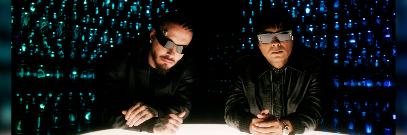 El antioqueño J Balvin (izq) inicia su nueva era en el reguetón. / FOTO: @OFICINAGUSRINCON