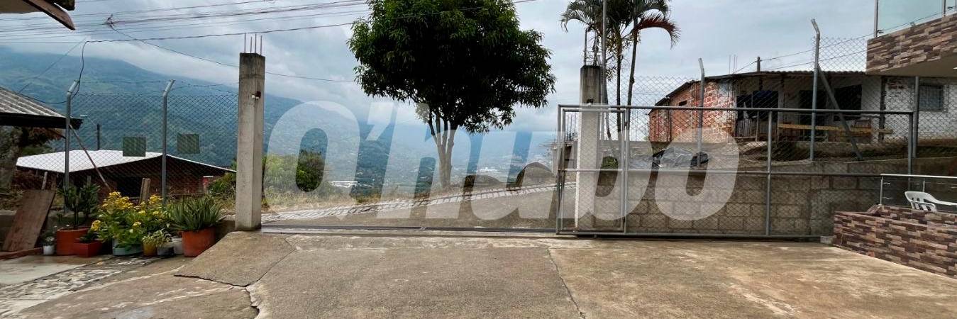 En la entrada de la casa del vecino que estaban velando ocurrió la riña. /FOTO: ANDRÉS FELIPE OSORIO GARCÍA 