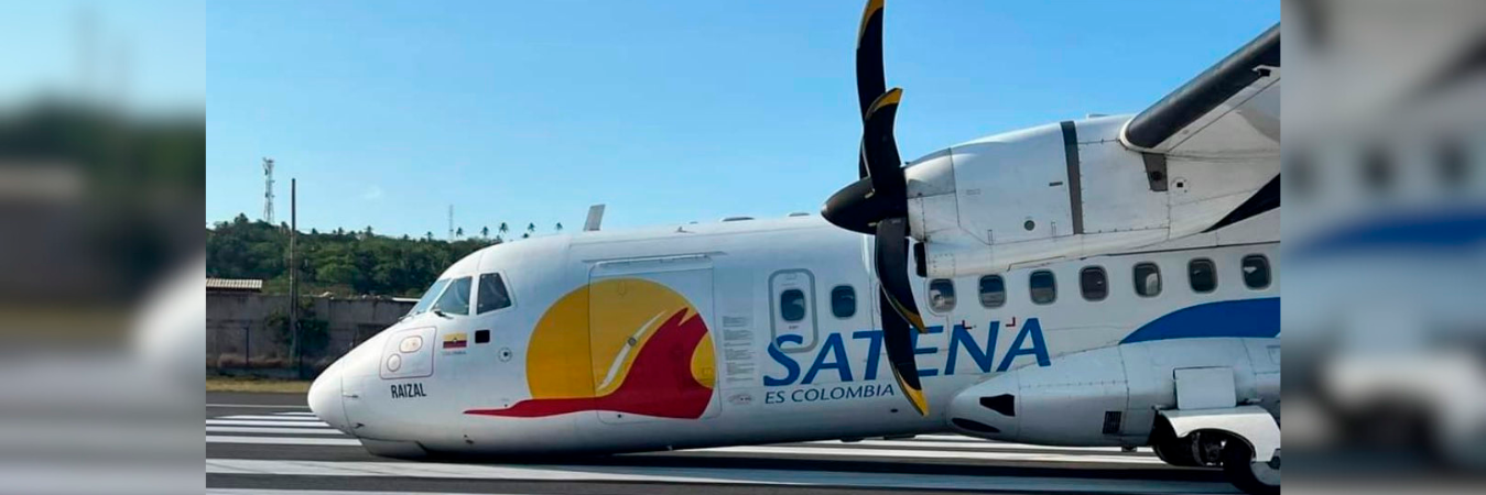 Así quedó el avión de Satena tras el incidente. /FOTO: X @MAndreaNieto