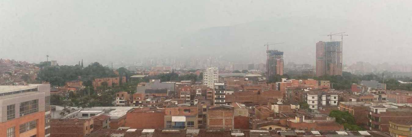 El cielo se nubló y el aguacero no se hizo esperar. /FOTO: CORTESÍA. 