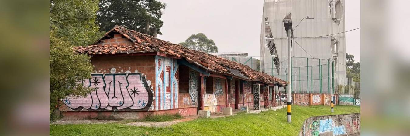 Así estaba el lugar antes de ser demolido. FOTO: ALCALDÍA DE MEDELLÍN