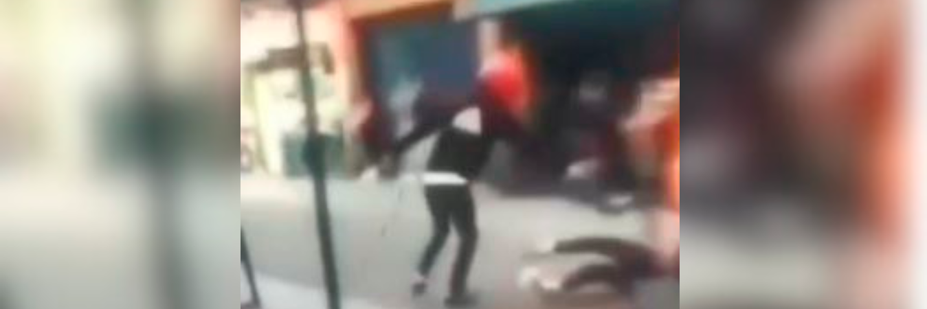 Este es el momento en que el sicario le dispara a su víctima. /FOTO: CAPTURA VIDEO DENUNCIAS ANTIOQUIA.