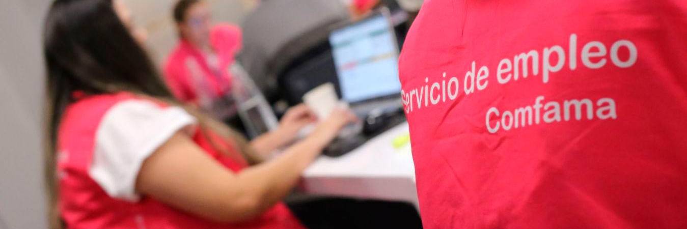Comfama sigue conectando el talento con oportunidades laborales para mejorar la calidad de vida y desarrollar el tejido empresarial de la región. /FOTO: CORTESÍA COMFAMA