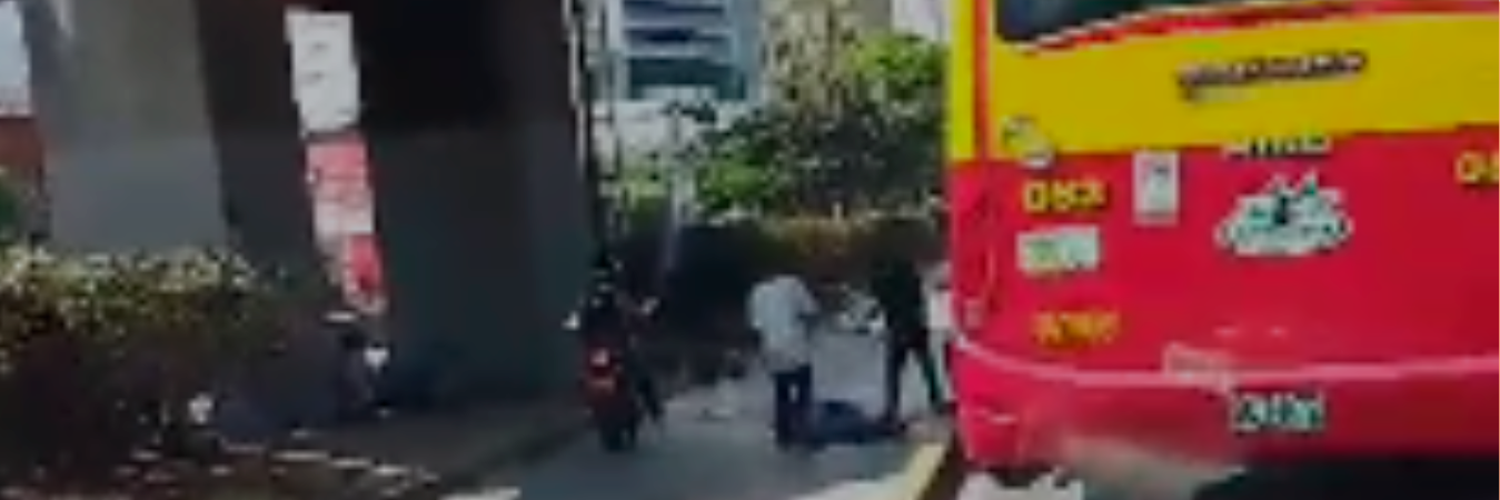 El accidente, que se registró antes de las 10:00 a.m., generó una gran cogestión en el sector. / FOTO: CAPTURA DE VIDEO.