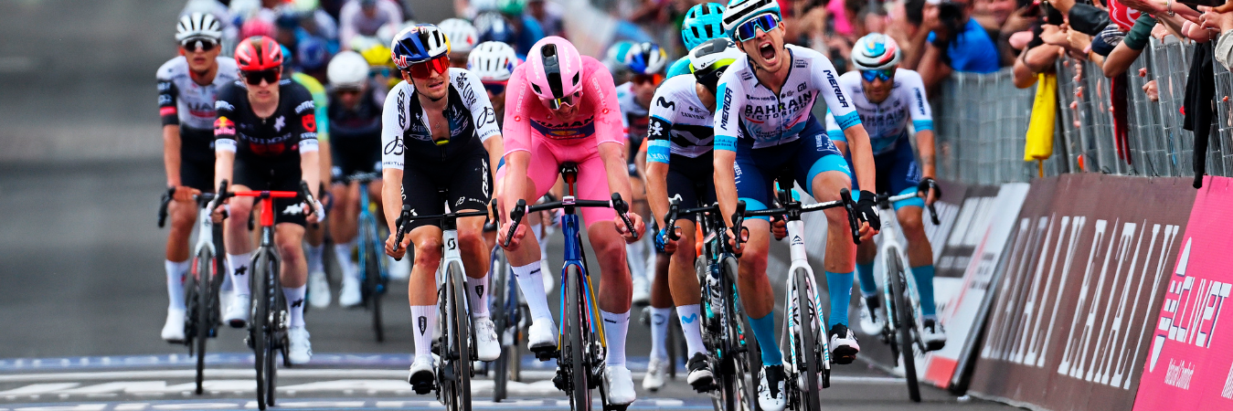 El final fue apretado y muy emocionante. /FOTO: @giroditalia.